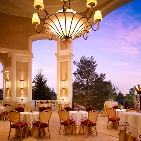 Encore Boston Harbor Everett Екстер'єр фото The Terrace