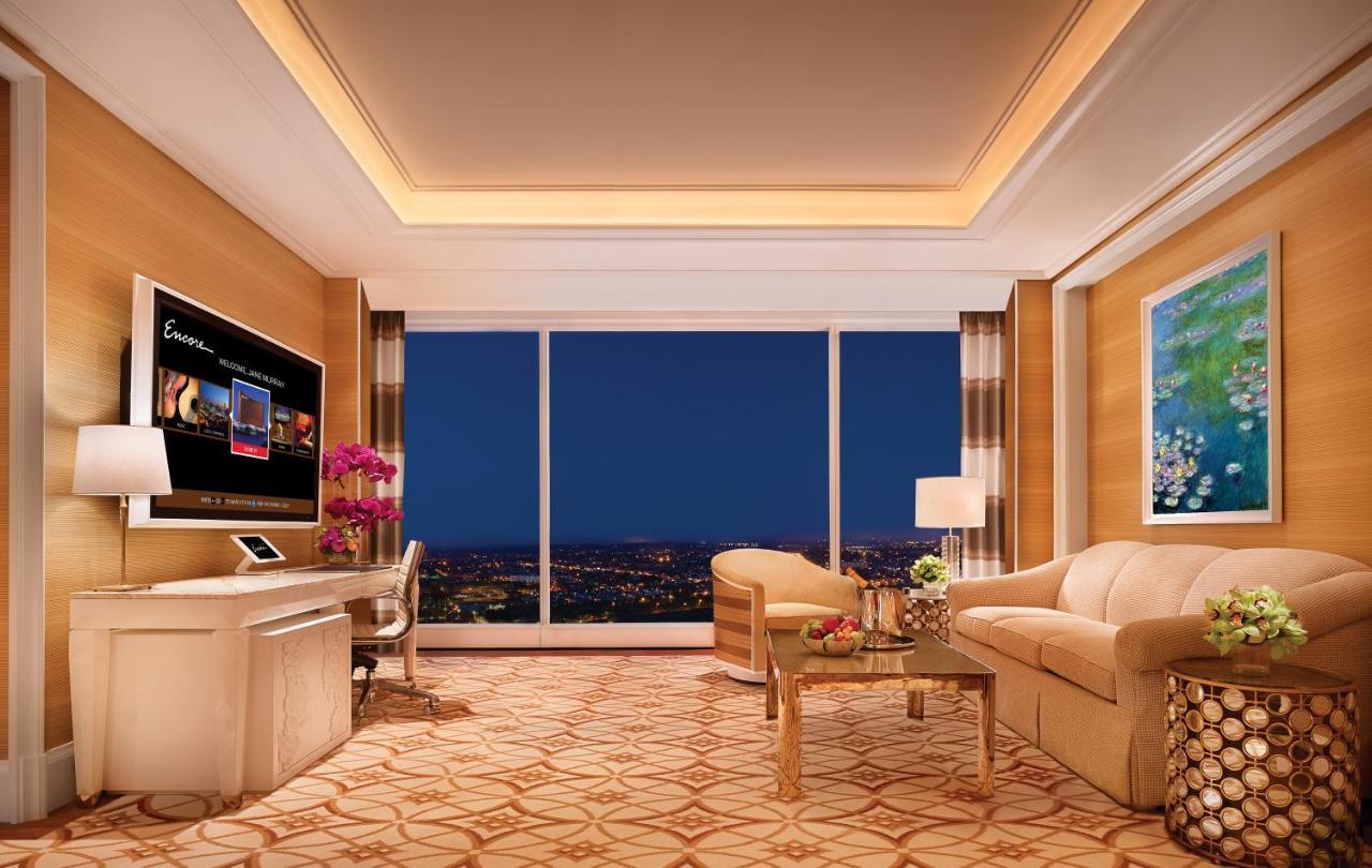 Encore Boston Harbor Everett Екстер'єр фото A living room in a Sky Villa
