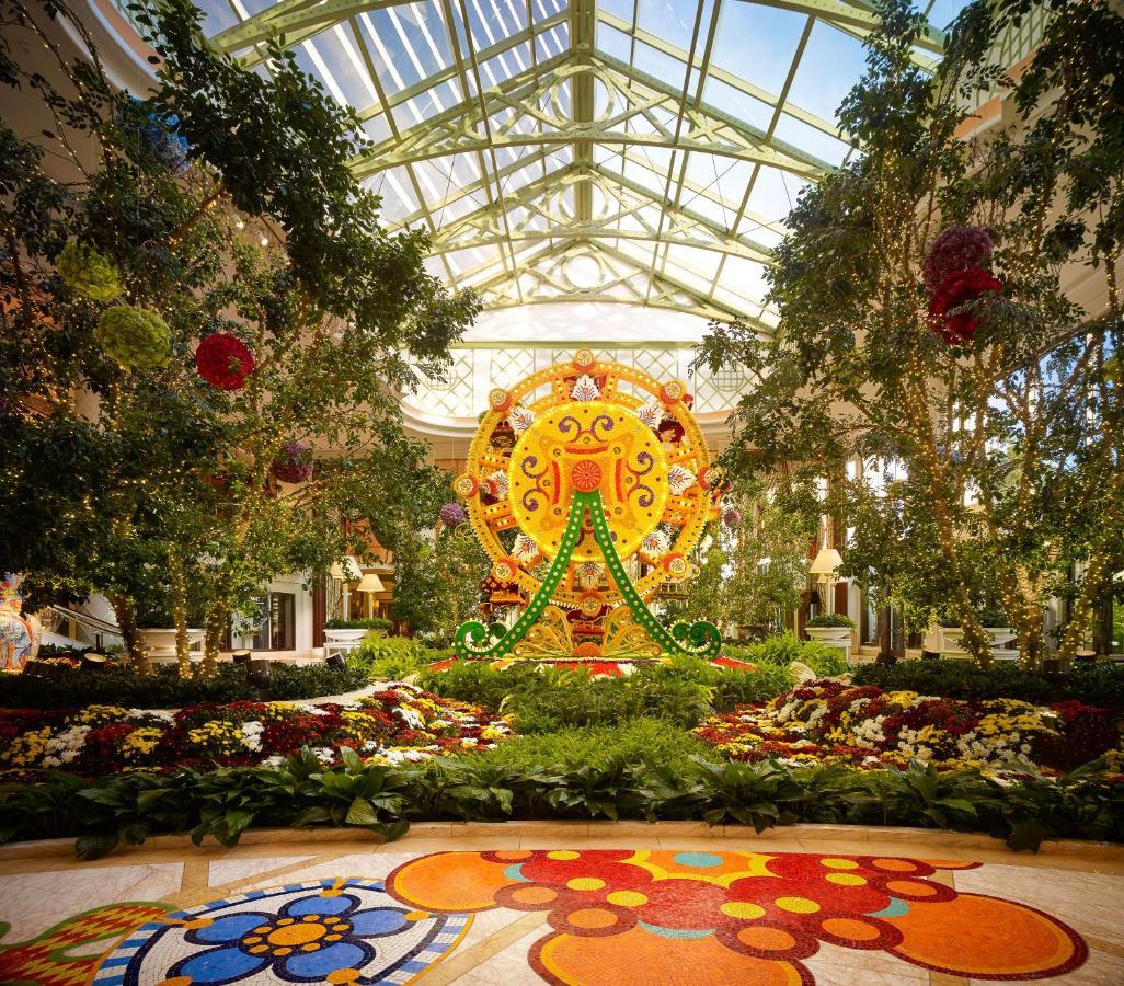 Encore Boston Harbor Everett Екстер'єр фото The "Garden of the World"