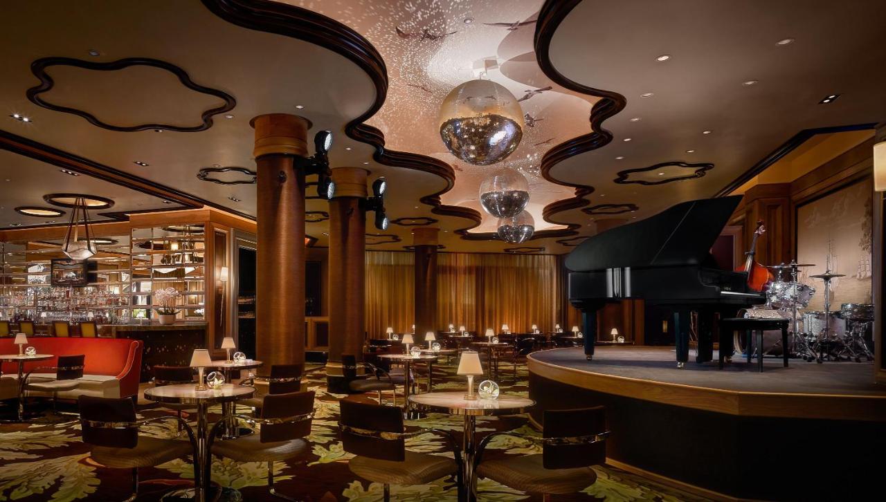 Encore Boston Harbor Everett Екстер'єр фото The interior of the lounge