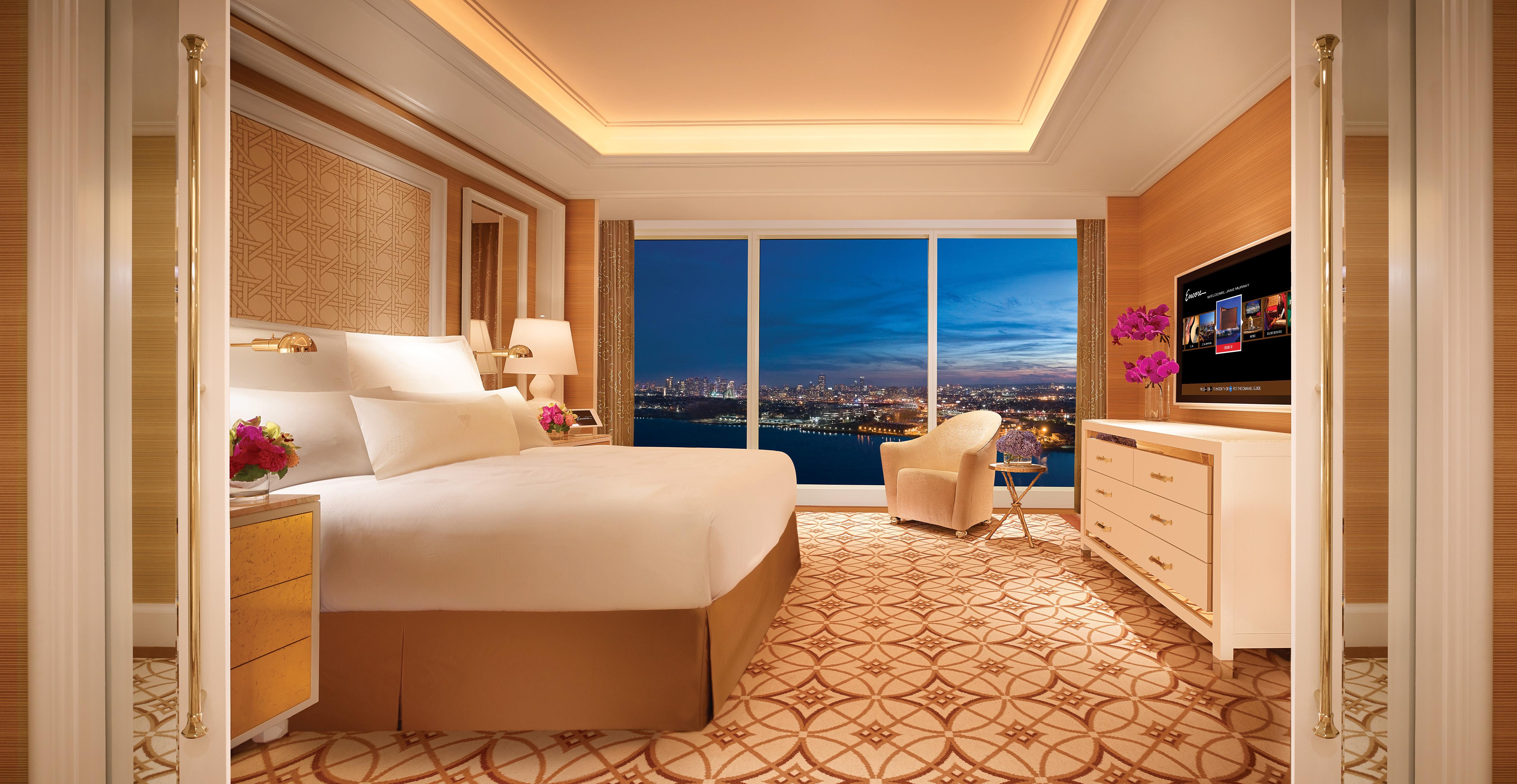 Encore Boston Harbor Everett Екстер'єр фото A bedroom at The Venetian Resort
