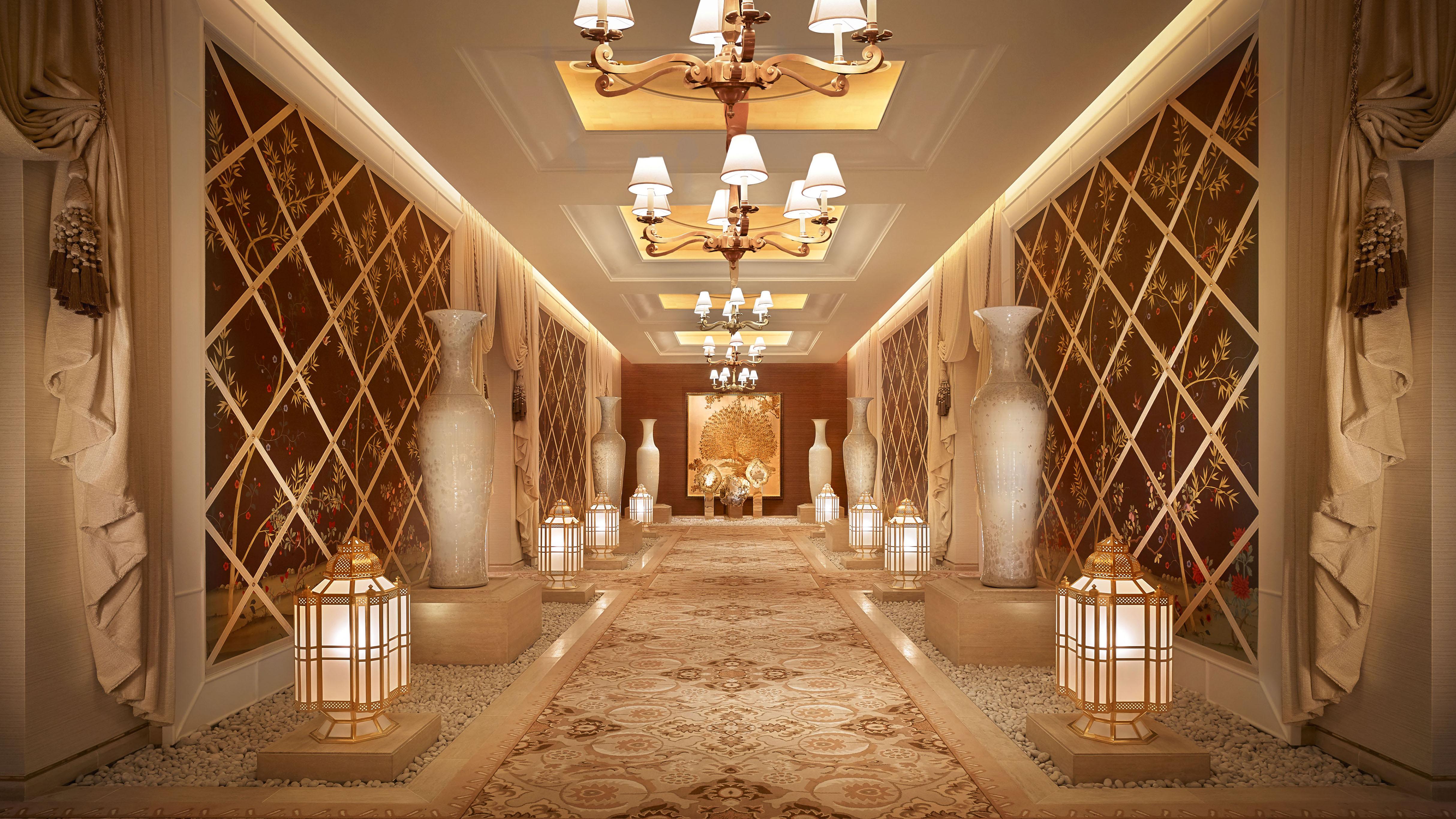 Encore Boston Harbor Everett Екстер'єр фото The interior of the hotel