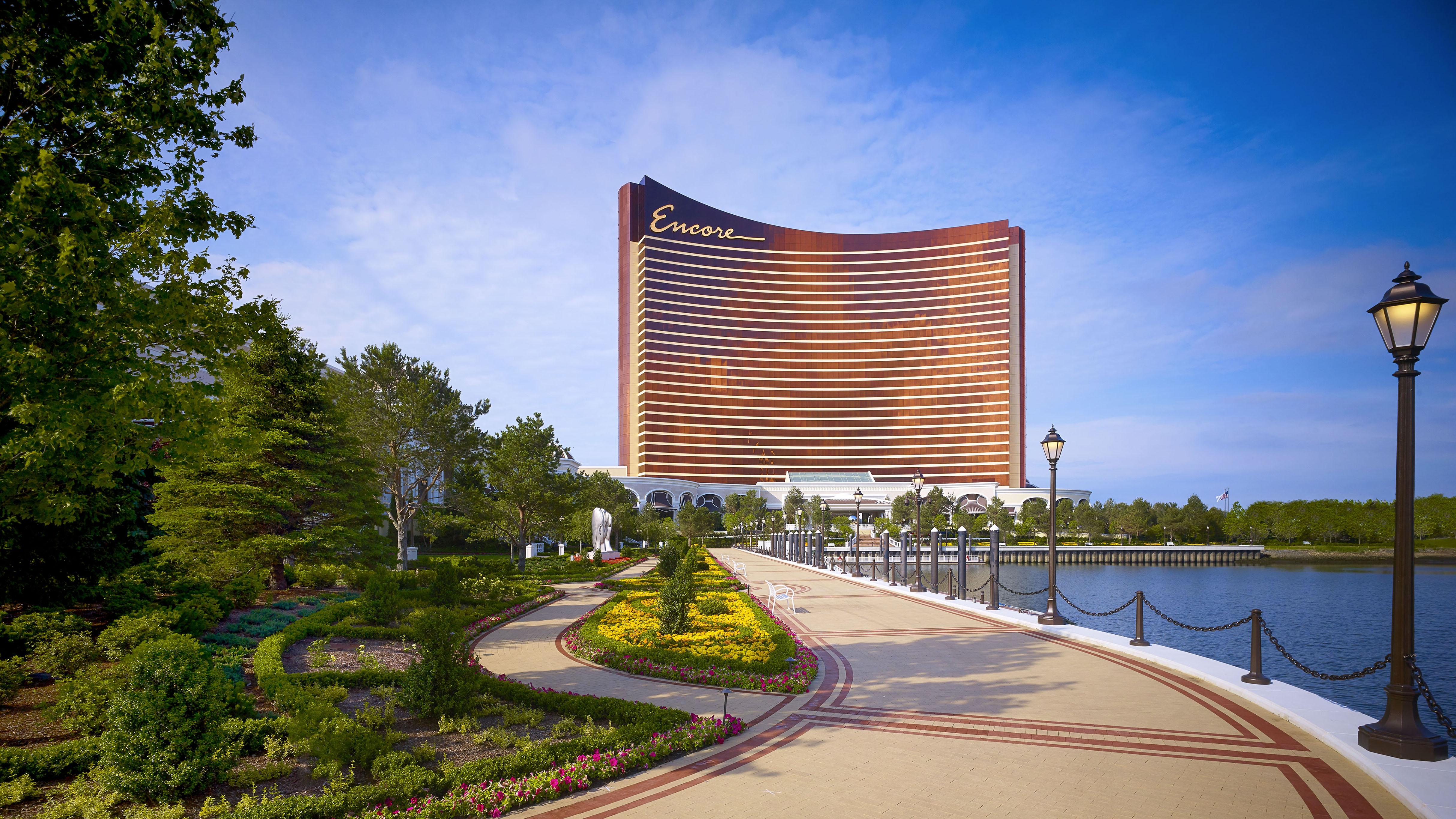 Encore Boston Harbor Everett Екстер'єр фото Encore at Wynn Las Vegas