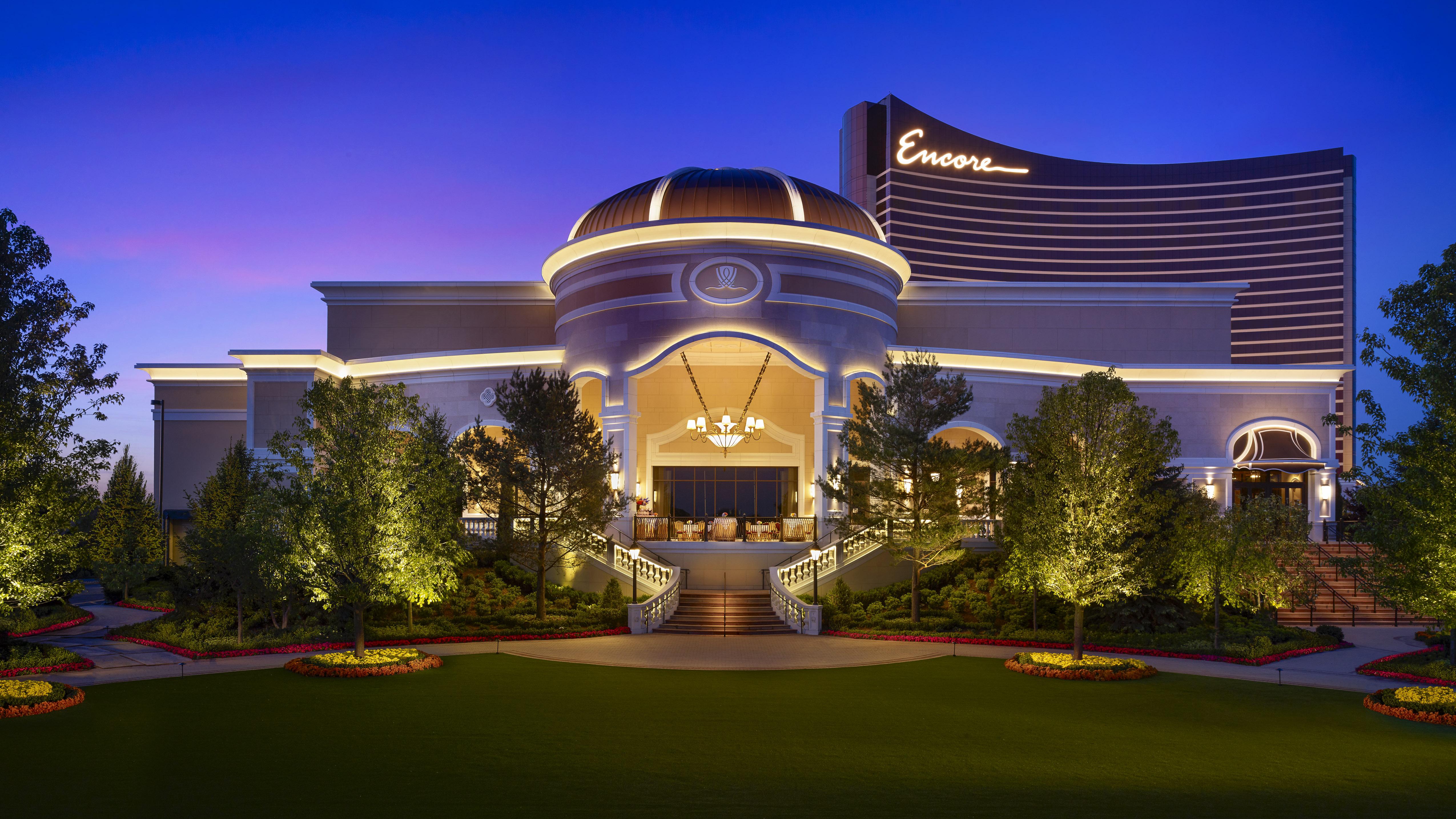 Encore Boston Harbor Everett Екстер'єр фото Encore at Wynn Las Vegas