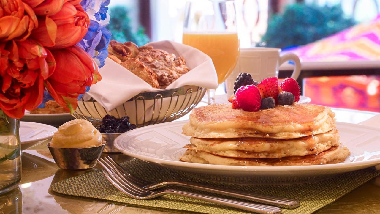 Encore Boston Harbor Everett Екстер'єр фото A stack of pancakes